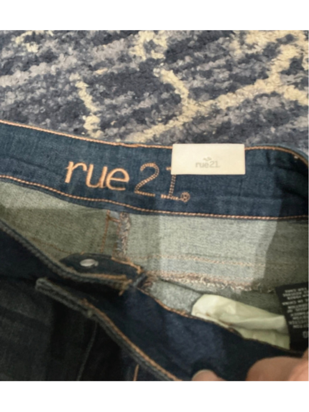 Rue 21 Mid Rise Shortie Denim Jeans Summer Cotton Stretch Shorts size 9/10 - Picture 3 of 6
